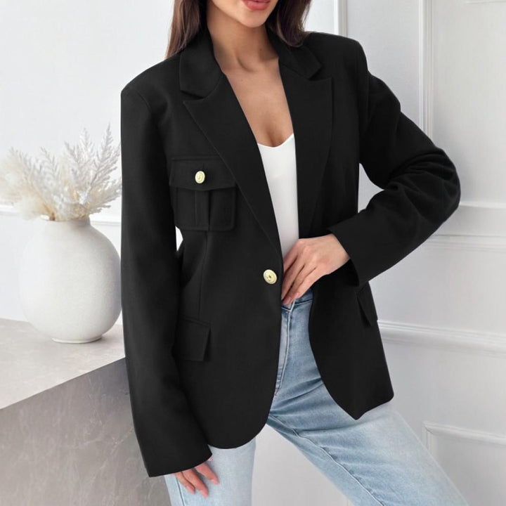 Veste féminine avec poches pratiques et détails de boutons élégants Chic & Stil