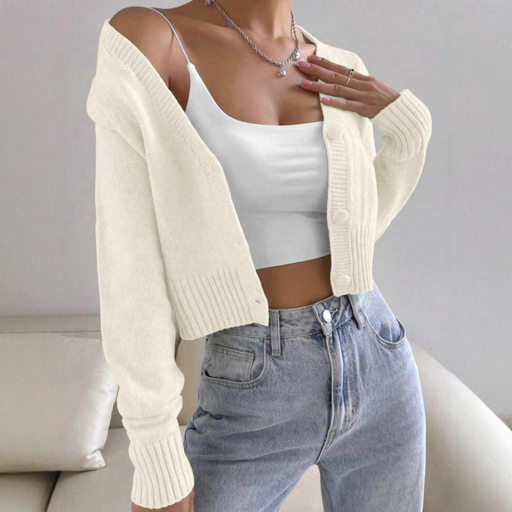 Ladies short sleeve cardigan with a fine ribbed knit design Lune London