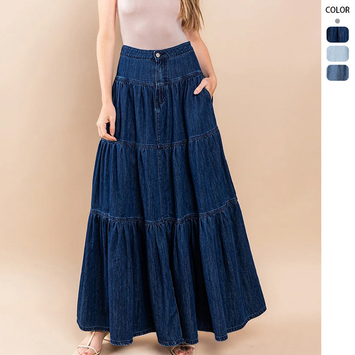 Maxi dress for women in a casual style with voluminous ruffles Chic & Stil