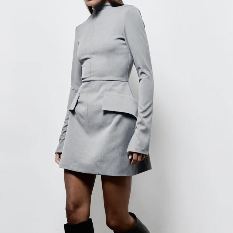 Robe élégante pour femme avec col haut et poches Chic & Stil