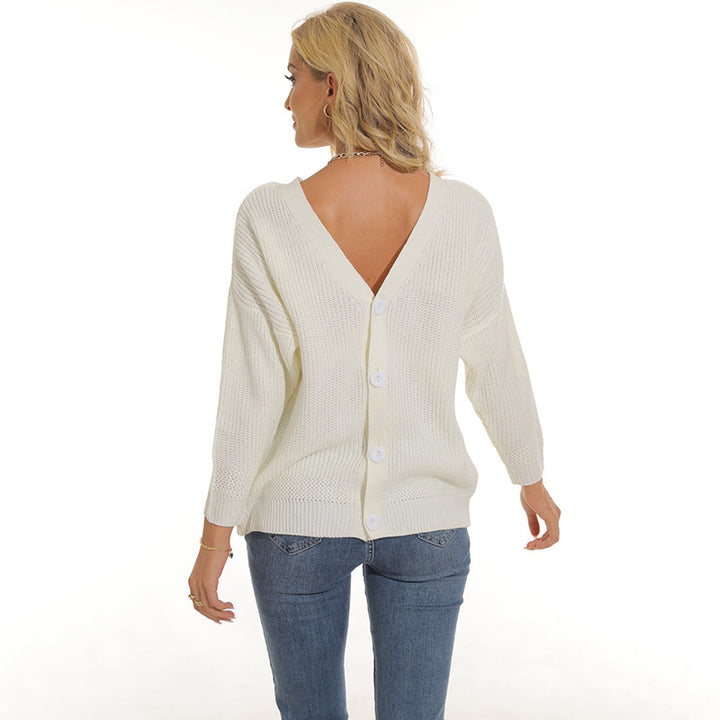 Woman cardigan with deep V-neck and button placket Lune London