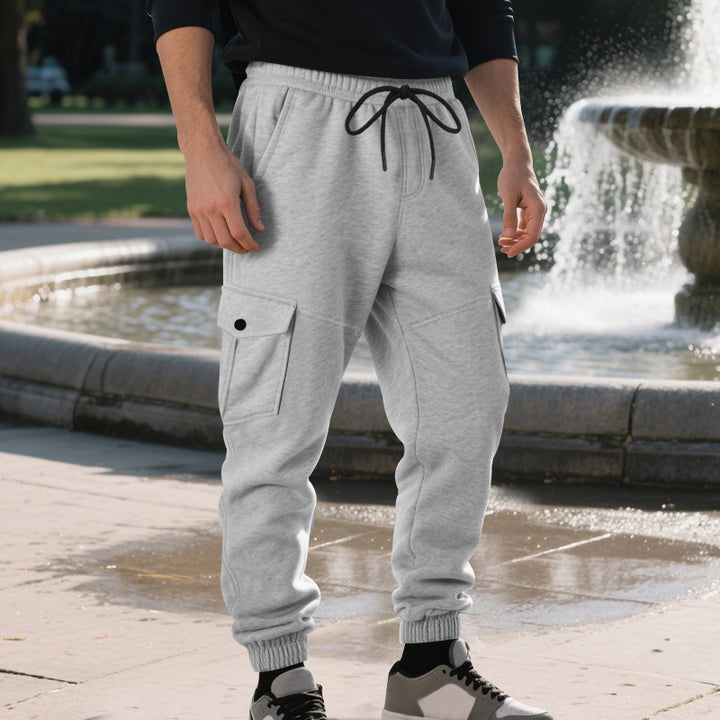 Cargo jogger pants for men with side pockets and elastic waist Lune London