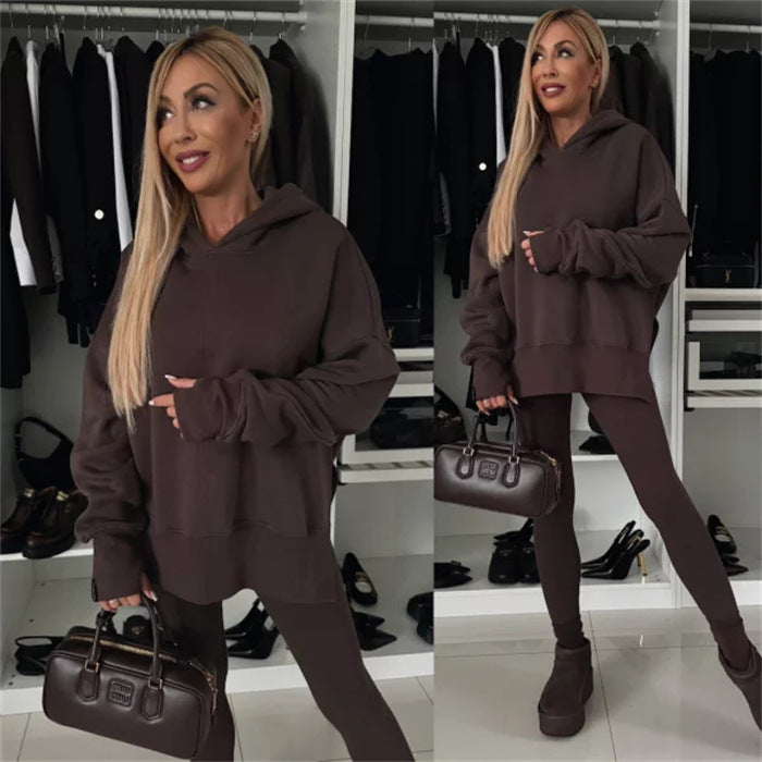 Women's casual hoodie with animal print and extended sleeves Chic & Stil