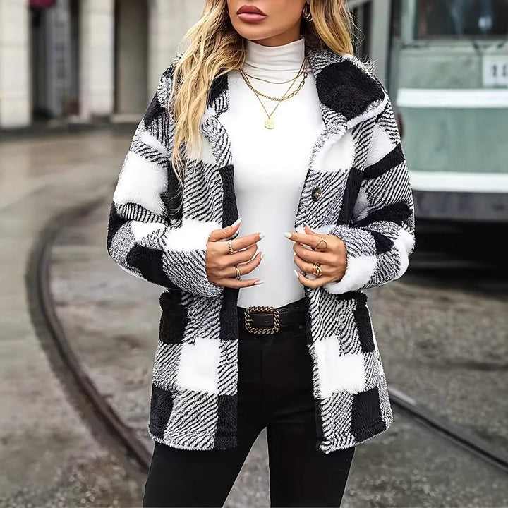 Ladies Comfortable Checked Fleece Jacket in Casual Chic Style
