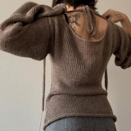 Lune London | Knitted sweater with bell sleeves and lace