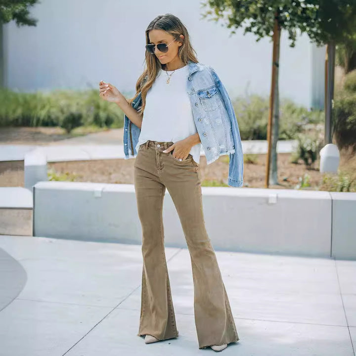 Jeans évasés longs pour femmes avec taille haute et design à la mode Chic & Stil