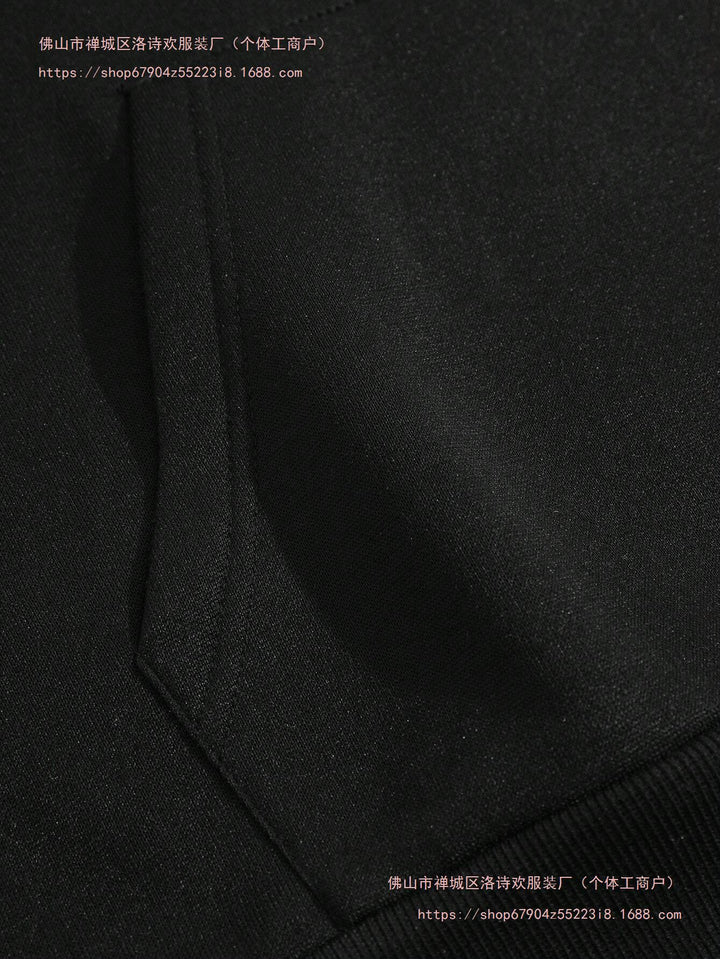 Hooded sweatshirt for women with limiting statement and world map Lune London