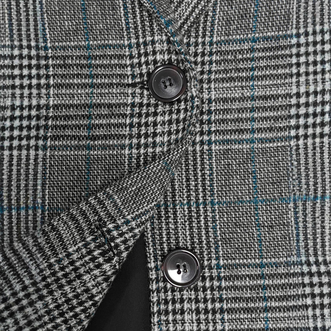 Classic fit square blazer for ladies with elegant details Lune London