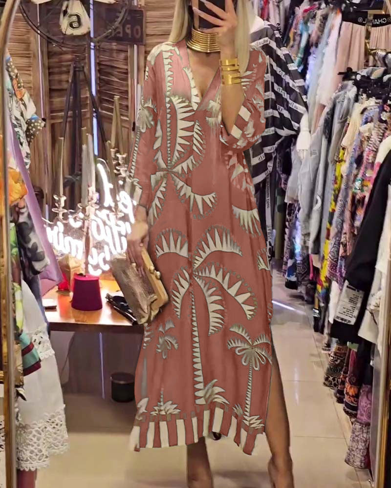 Maxi dress for women with a loose fit and trendy palm tree pattern Lune London