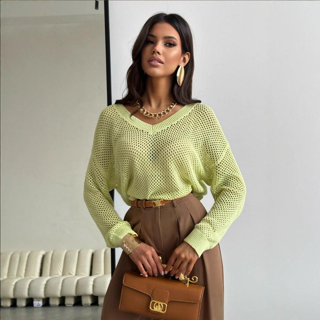Pull en maille pour femmes avec une structure aérée et décolleté en V Chic & Stil
