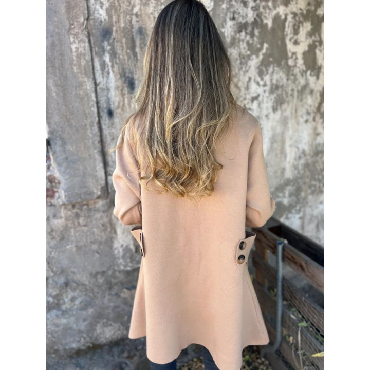 Elegant transitional jacket for women with a chic collar and decorative button details Lune London