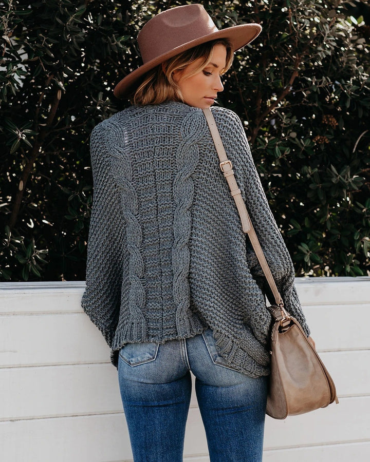 Women chunky knit cardigan with open pockets and relaxed fit Lune Londonl