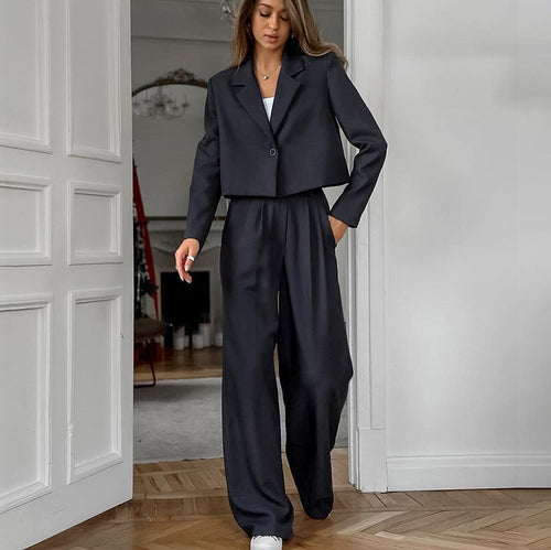 Elegant blazer set for women with wide pants Lune London