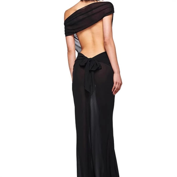 Ladies Elegant Maxi Dress with Asymmetrical Neckline and Chic Refined Bow Detail