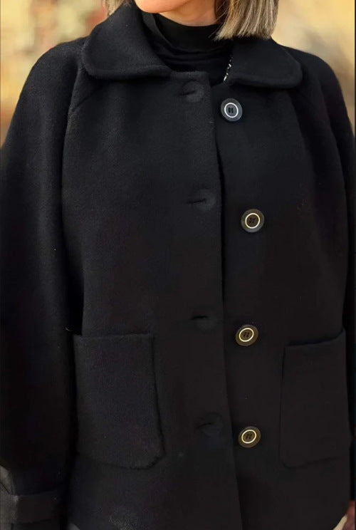 Transitional jacket for women with large collar and practical pockets Lune London