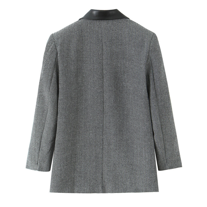 Women's fashion blazer with double row of buttons and elegant lapels Lune London