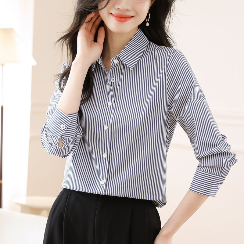 Chemisier rayé pour femmes avec col élégant Chic & Stil