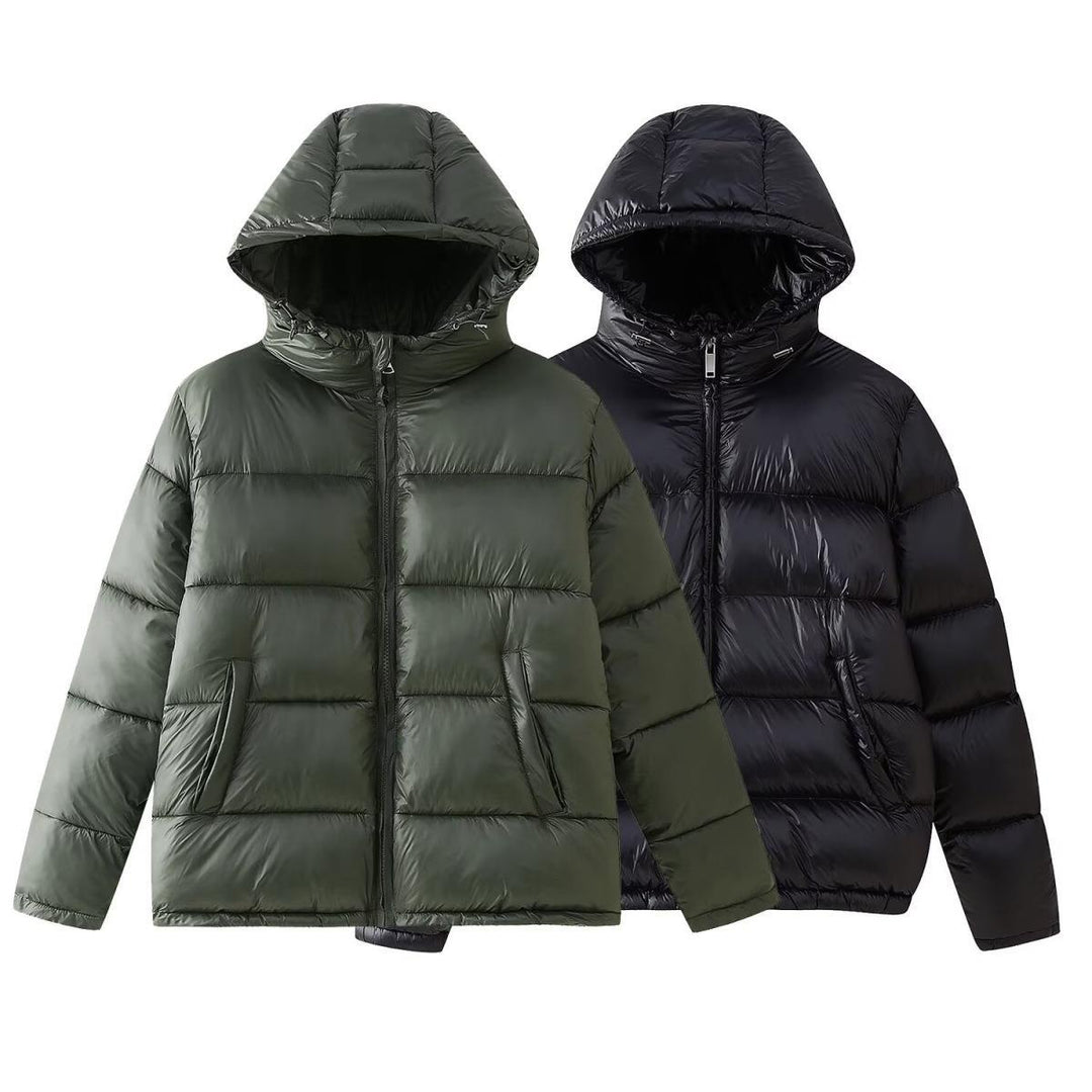 Ladies heated quilted vest with hood and practical pockets Lune London