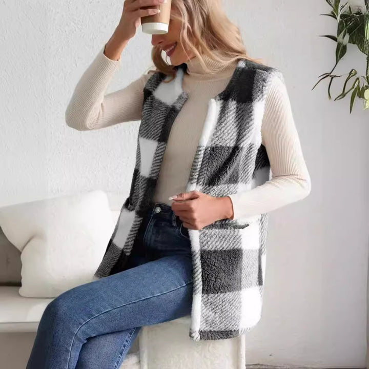 Ladies soft vest with side pockets and modern check pattern Lune London