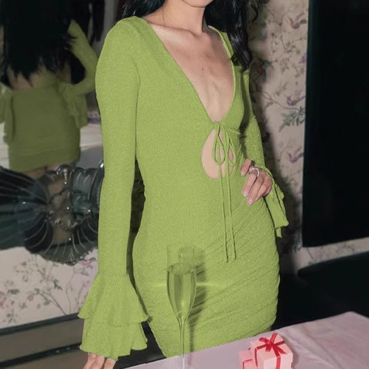 Mini fitted dress for women with lace details and ruffles Lune London