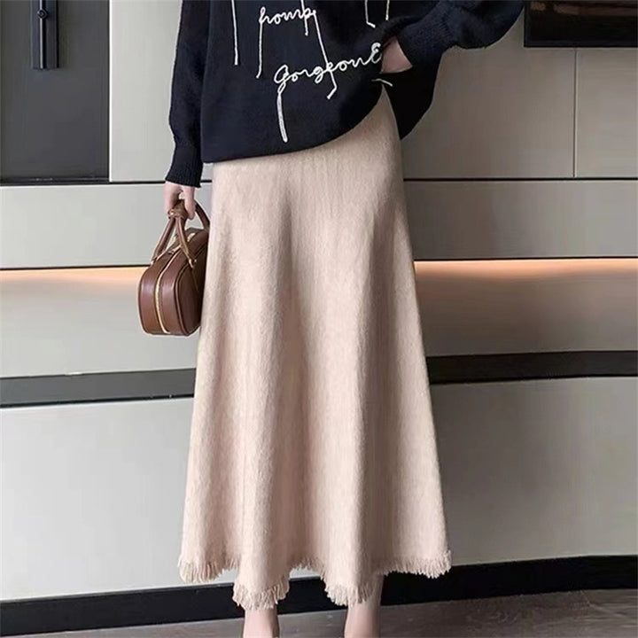 Maxi skirt for women with an elegant fringed hem and high waist Lune London