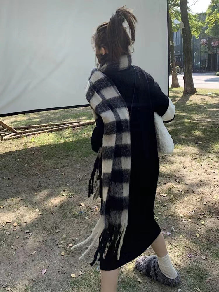 Robe en tricot pour femmes avec design de câble texturé et col montant Chic & Stil