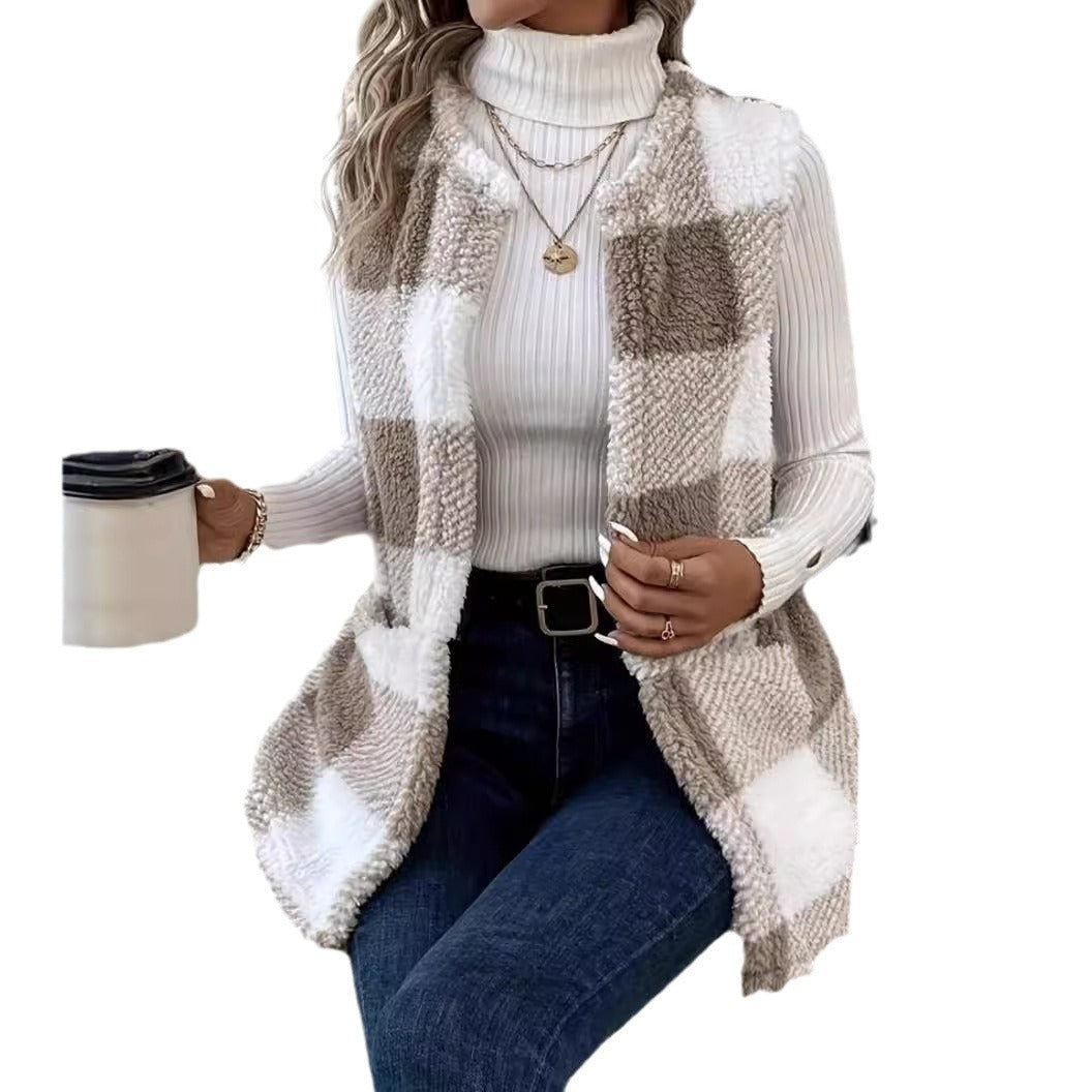 Ladies soft vest with side pockets and modern check pattern Lune London
