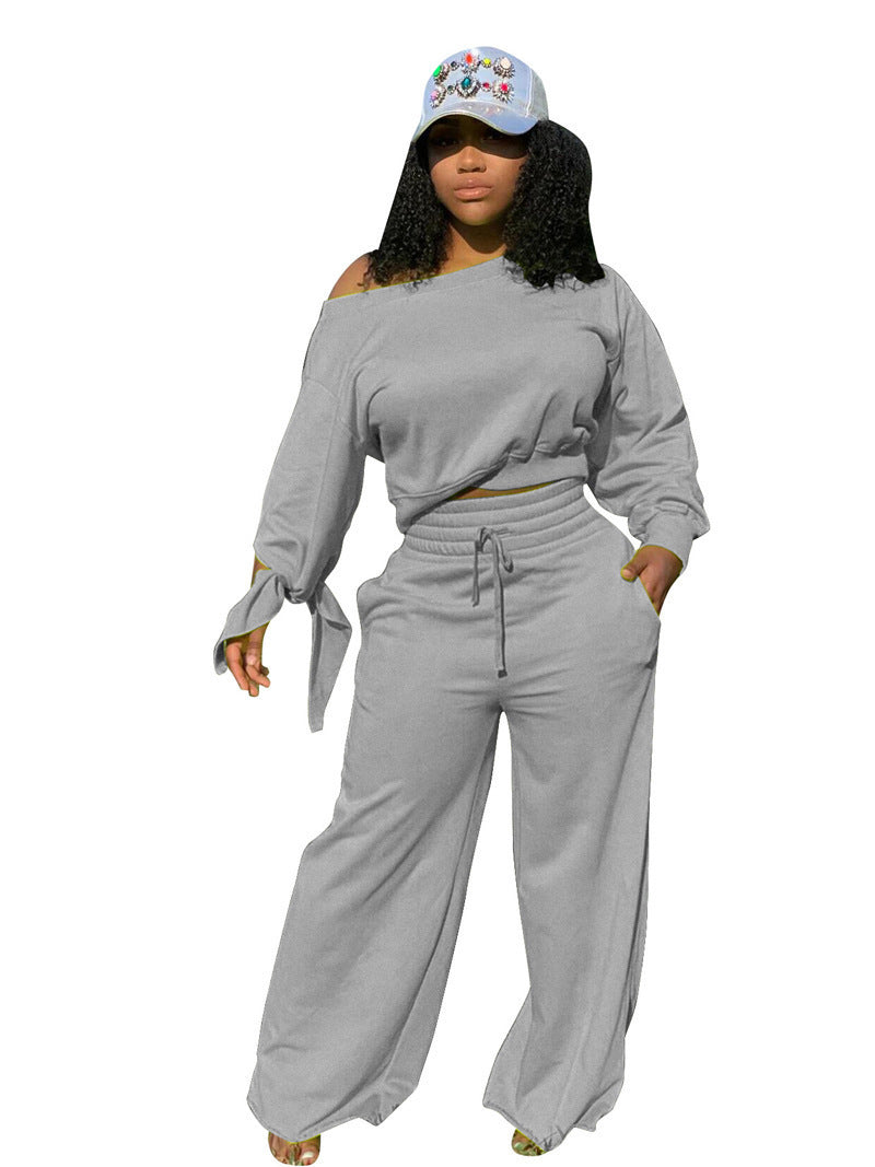 Two-piece casual set for women with a loose fit and off-shoulder design Lune London
