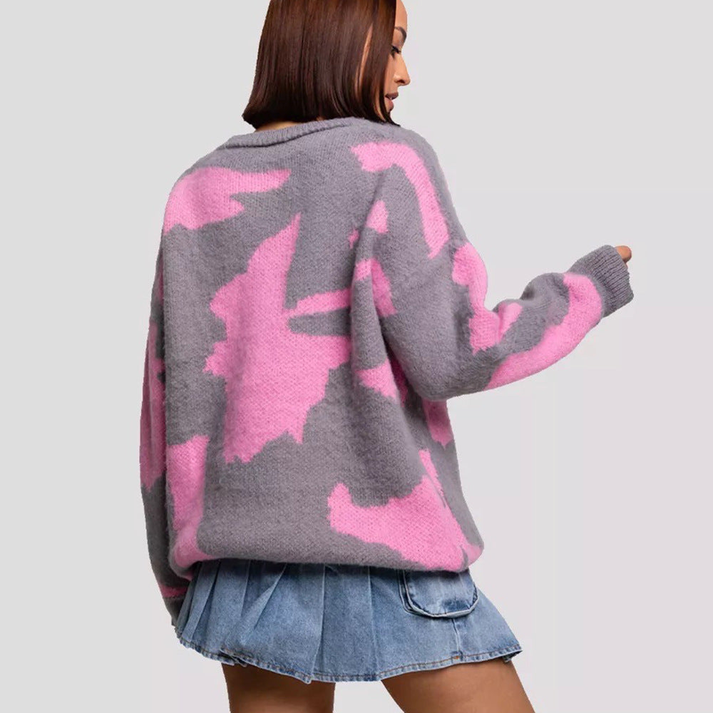 Women modern knit sweater with abstract design and soft texture Chic und Style