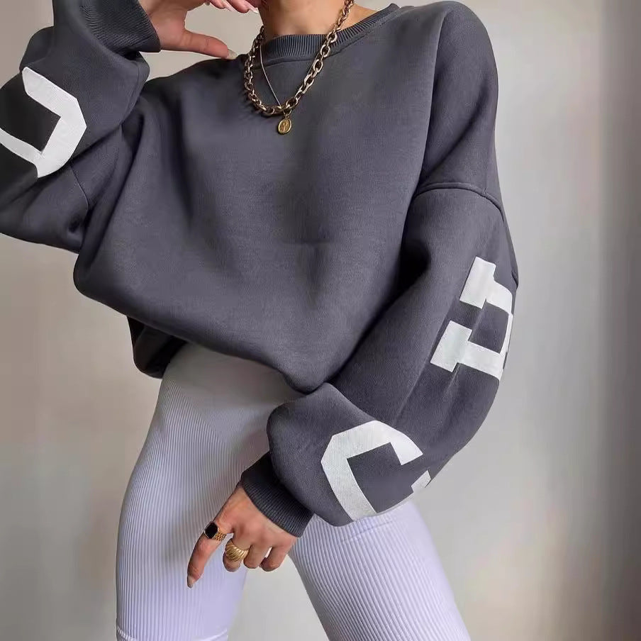 Oversized sweatshirt for women with Lune London logo catchy