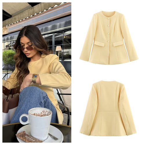 Elegant blazer jacket for women with a chic waist Lune London