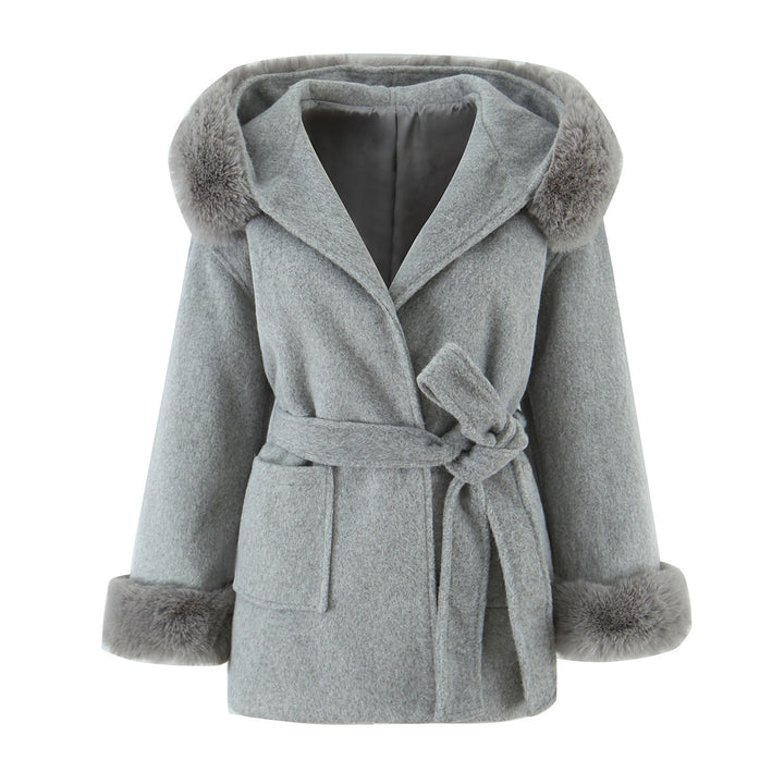 Elegant wool coat for women with removable faux fur collar Lune London