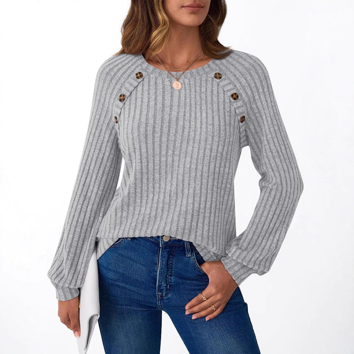 Knitted pullover for women with decorative buttons and a modern ribbed pattern Lune London