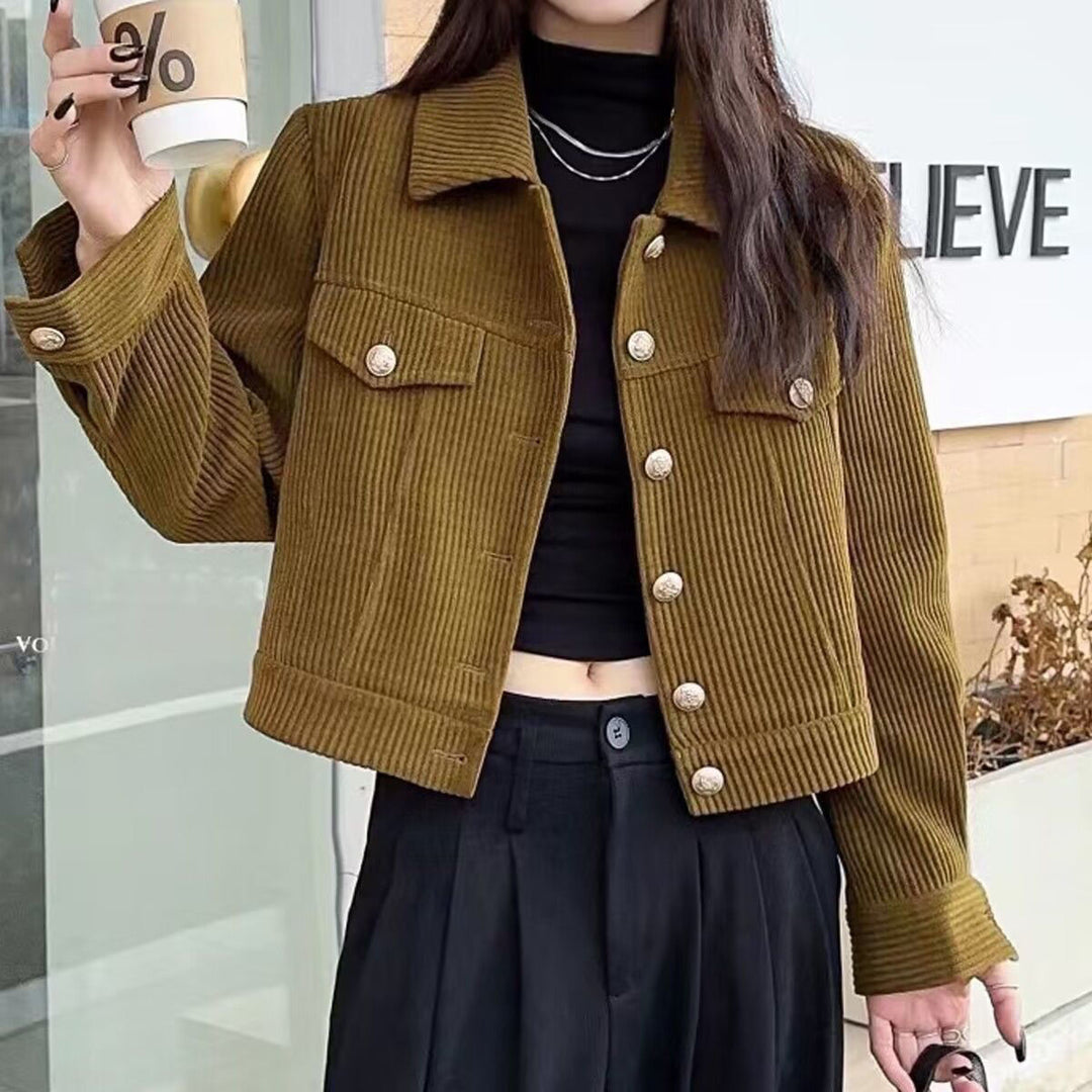 Veste en velours côtelé pour femmes avec boutons décoratifs Chic & Stil
