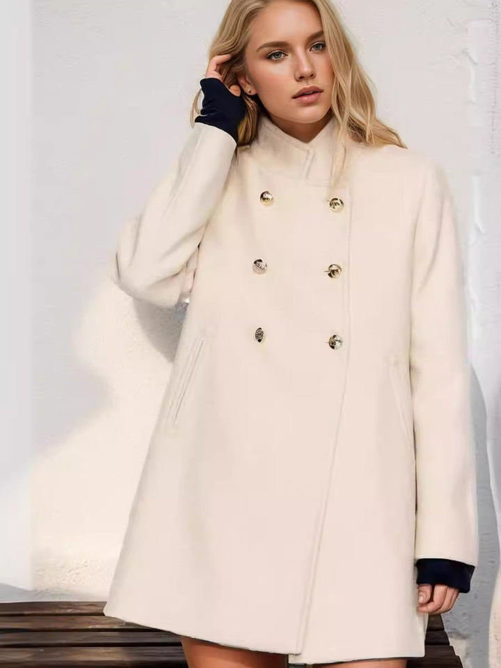 Elegant coat for women with double-breasted buttons Lune London