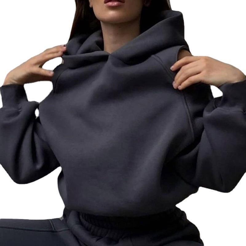 Haut de sweat à capuche stylé pour femmes avec épaules dénudées et coupe loose Chic & Stil