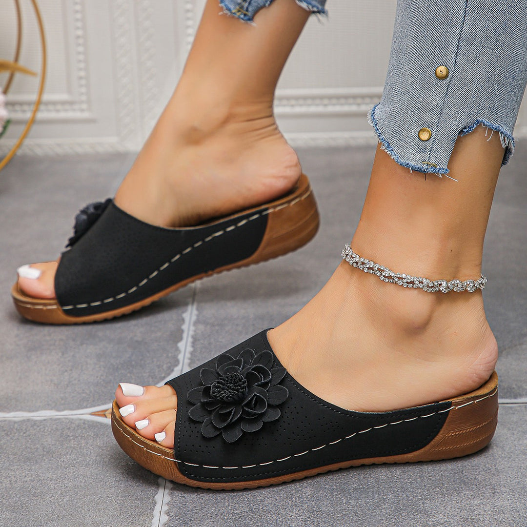 Elegant and comfortable ankle boots for women with floral design Lune London