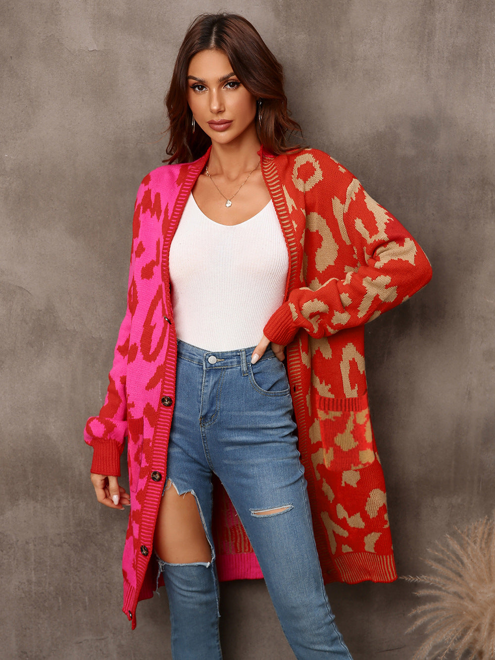 Cardigan pour femmes à coupe longue avec motif accrocheur Chic & Stil