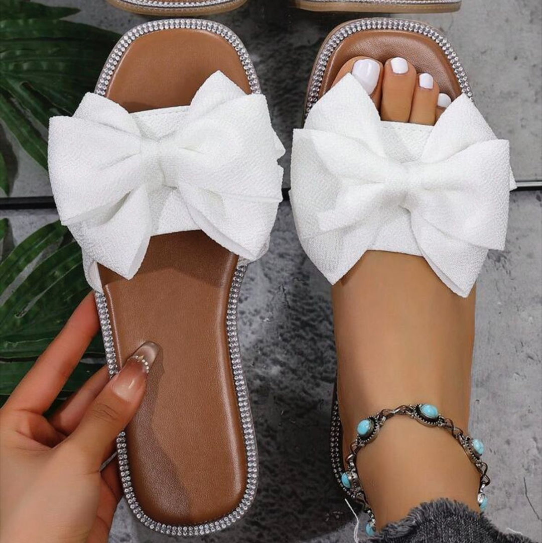 Chic and Style Women's Slide Sandals with Bow Accent