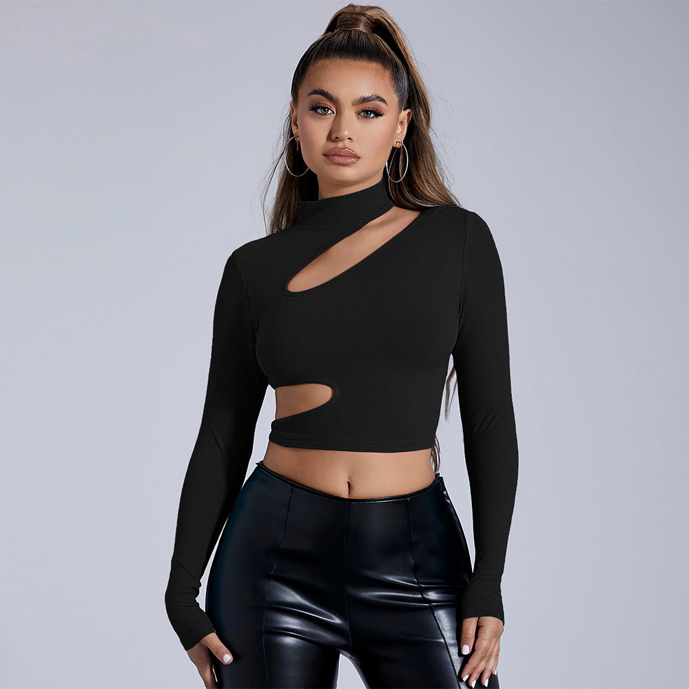 Top court à manches longues ajusté pour femmes avec découpe asymétrique Chic & Stil
