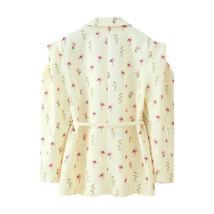 Elegant oversized blazer jacket for women with belt and shoulder pads Lune London