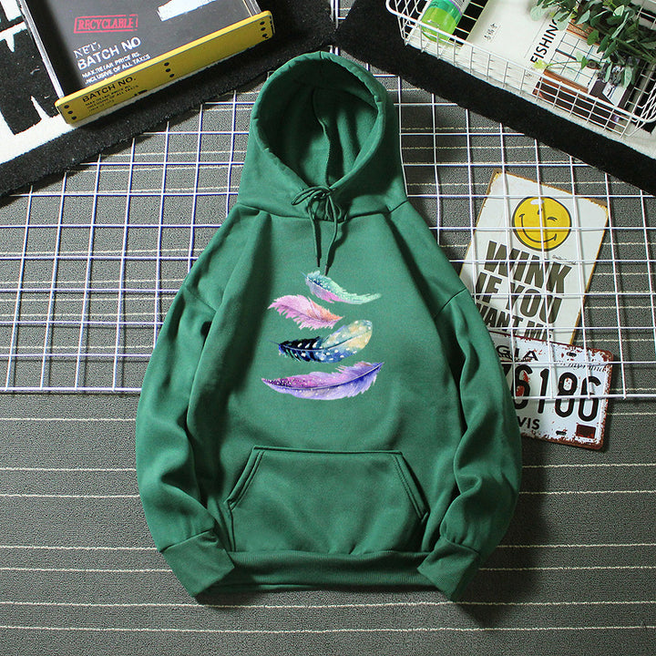 Women's hoodie with artistic feather motif Chic & Stil