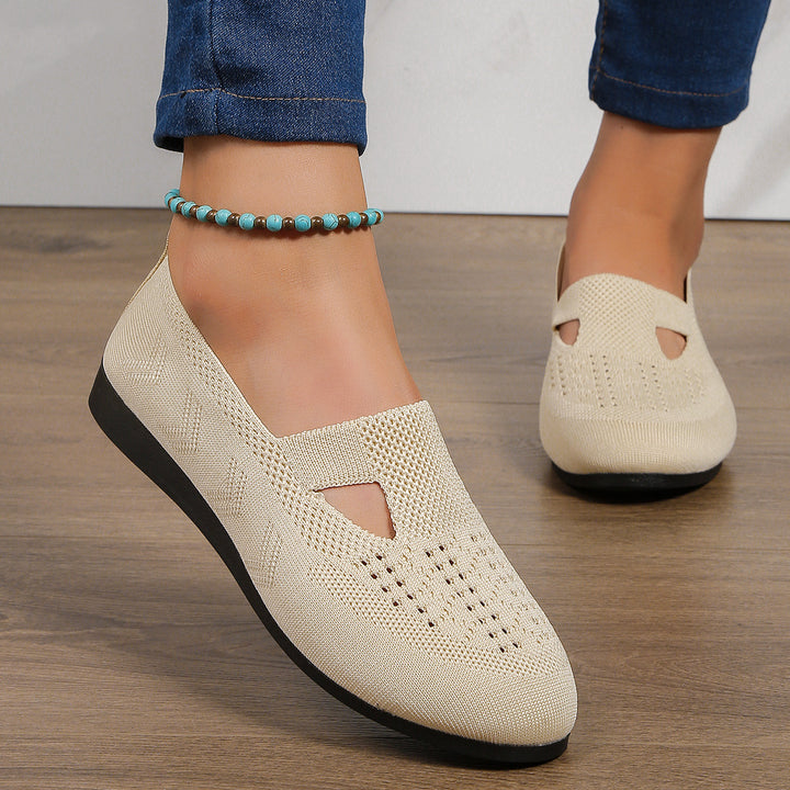Breathable Slip-On Shoes for Women with Elastic Upper and Non-Slip Sole Lune London