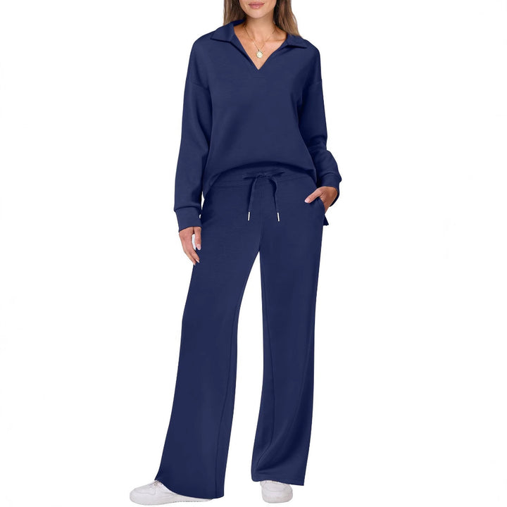 Casual set for women consisting of an oversized sweater and wide jogging pants Lune London