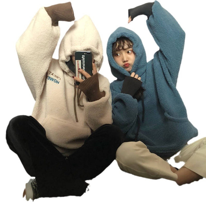 Women's cozy oversized hoodie with front kangaroo pocket and elastic cuffs Lune London