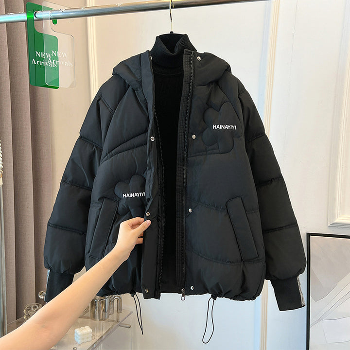 Trendy short down jacket for women with hood and practical pockets Lune London