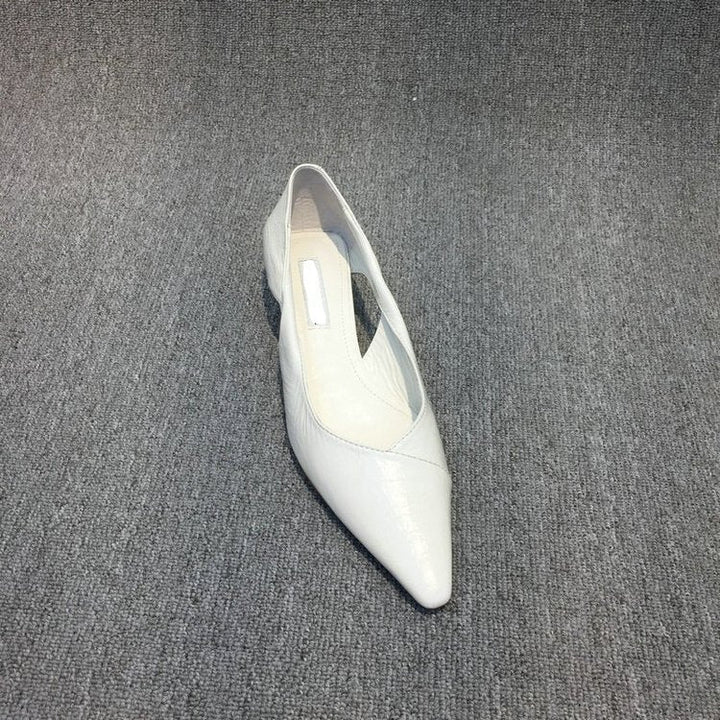 Women Refined Lace Ballet Flats with Smooth Leather Surface Lune London