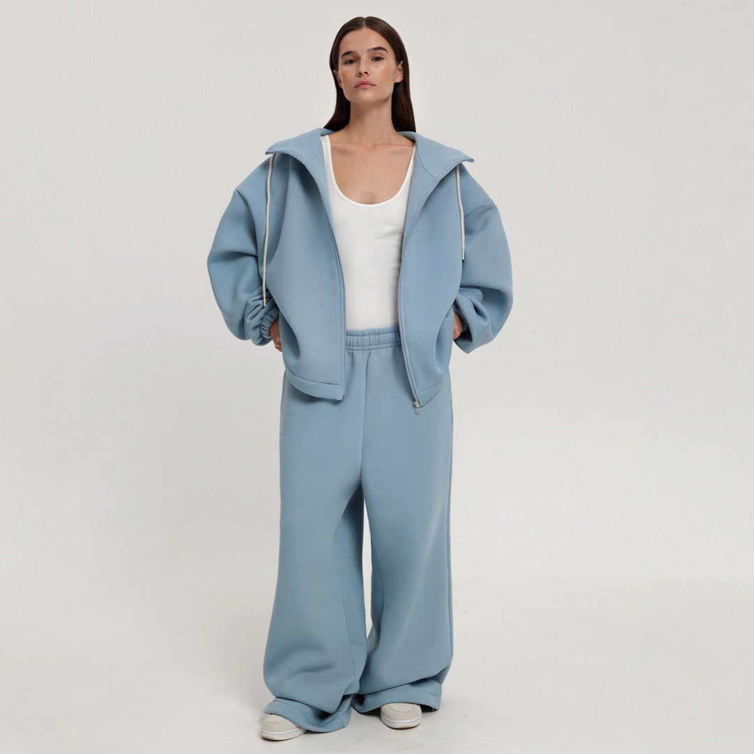 Ladies oversized casual loungewear with soft hood and wide pants Lune London