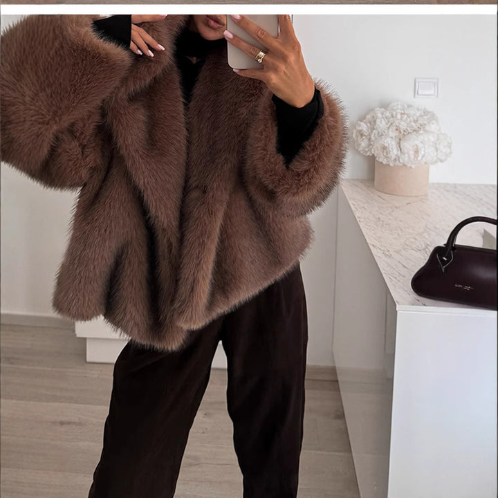 Stylish faux fur coat for women with wide collar Lune London