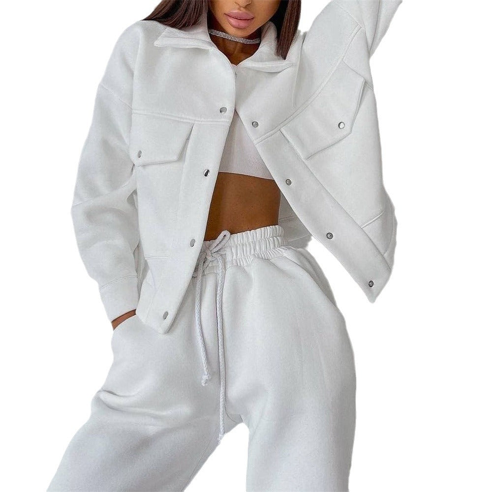 Women’s sports set consisting of an oversized jacket and comfortable jogging pants Lune London